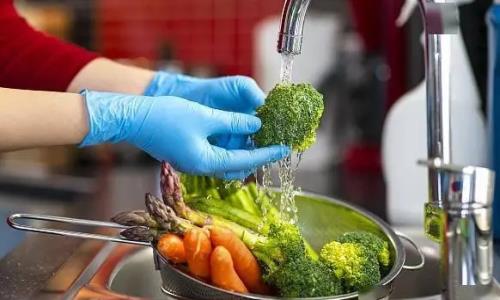 深圳送菜公司分享幾個有效清除蔬菜生鮮農(nóng)藥殘留的方法